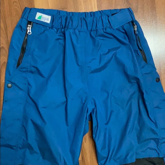 Mountain Equipment Co-op full zip windbreaker pant - Picture 2 of 15